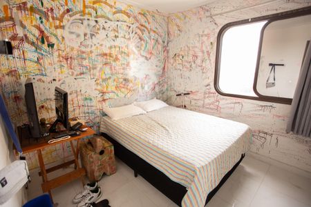 Apartamento à venda com 347m², 4 quartos e 3 vagas Apartamento à venda com 347m², 4 quartos e 3 vagasQUARTO 1