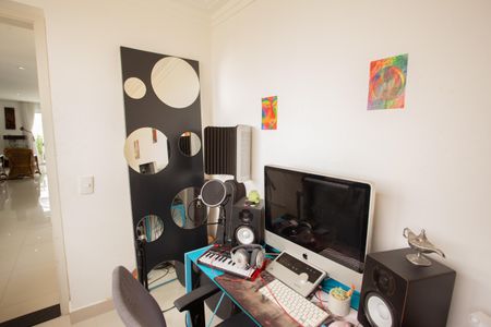 Apartamento à venda com 347m², 4 quartos e 3 vagas Apartamento à venda com 347m², 4 quartos e 3 vagasESCRITÓRIO