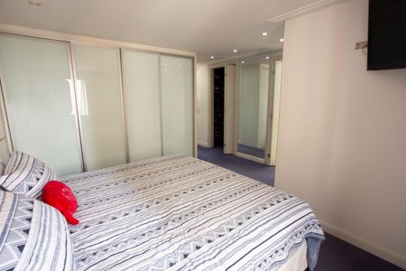 Apartamento à venda com 347m², 4 quartos e 3 vagas Apartamento à venda com 347m², 4 quartos e 3 vagasQUARTO 4