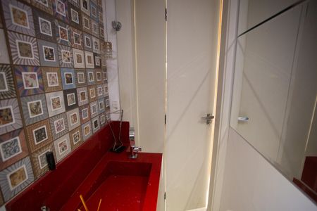 Apartamento à venda com 347m², 4 quartos e 3 vagas Apartamento à venda com 347m², 4 quartos e 3 vagasLAVABO 2
