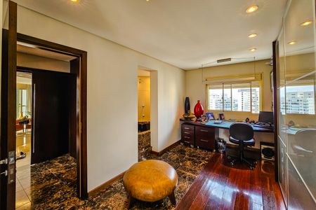 Apartamento à venda com 127m², 2 quartos e 3 vagasQuarto 2