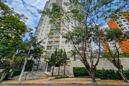 Apartamento à venda com 127m², 2 quartos e 3 vagasFachada