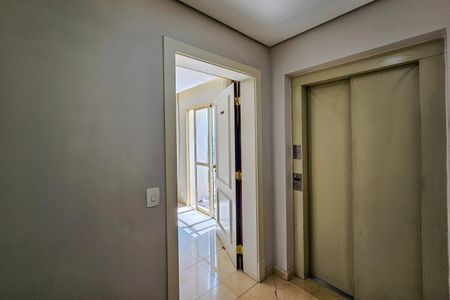 Apartamento à venda com 127m², 2 quartos e 3 vagasEntrada