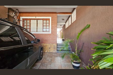 Casa à venda com 200m², 3 quartos e 2 vagas Casa à venda com 200m², 3 quartos e 2 vagasGaragem