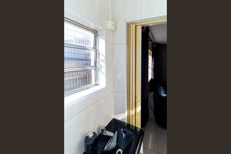 Casa à venda com 150m², 4 quartos e 2 vagas Casa à venda com 150m², 4 quartos e 2 vagasBanheiro