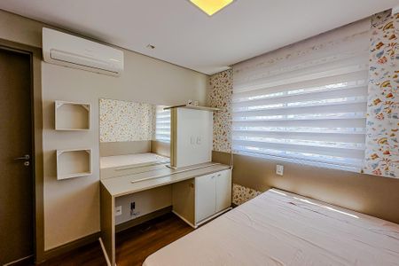 Apartamento à venda com 210m², 4 quartos e 3 vagasQuarto 2 - Suíte