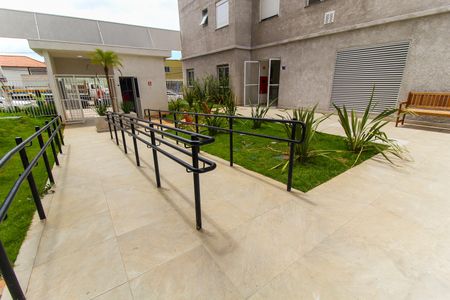 Apartamento à venda com 38m², 2 quartos e 1 vaga Apartamento à venda com 38m², 2 quartos e 1 vagaEntrada