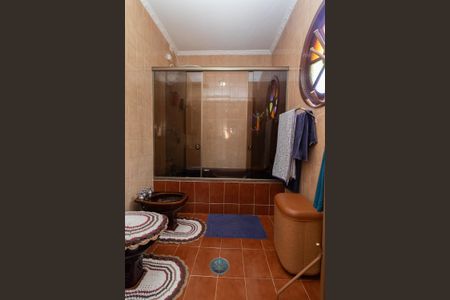 Casa à venda com 141m², 3 quartos e 4 vagasBanheiro da Suíte