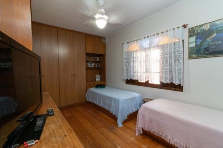 Casa à venda com 141m², 3 quartos e 4 vagasQuarto 1