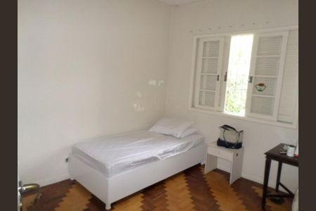 Casa à venda com 260m², 4 quartos e 2 vagas