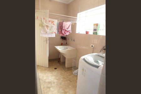 Casa à venda com 260m², 4 quartos e 2 vagas