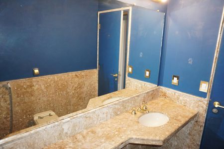 Apartamento à venda com 305m², 4 quartos e 4 vagasBanheiro suíte 3