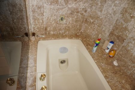 Apartamento à venda com 305m², 4 quartos e 4 vagasBanheiro Suíte 2