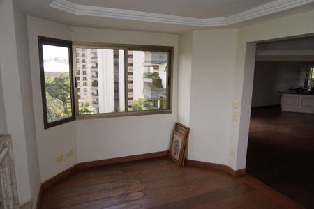 Apartamento à venda com 305m², 4 quartos e 4 vagasSala 2
