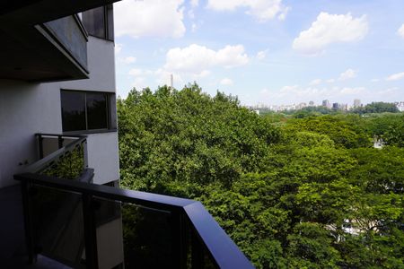 Apartamento à venda com 305m², 4 quartos e 4 vagasVaranda