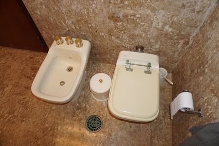 Apartamento à venda com 305m², 4 quartos e 4 vagasBanheiro Suíte 2