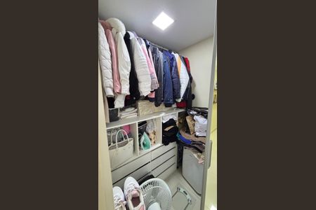 Apartamento à venda com 78m², 2 quartos e 1 vaga Apartamento à venda com 78m², 2 quartos e 1 vagaArmário