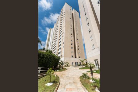 Apartamento à venda com 78m², 2 quartos e 1 vaga Apartamento à venda com 78m², 2 quartos e 1 vagaFachada