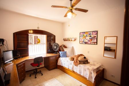 Casa à venda com 220m², 4 quartos e 3 vagas Casa à venda com 220m², 4 quartos e 3 vagasQUARTO 3