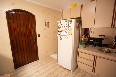 Casa à venda com 220m², 4 quartos e 3 vagas Casa à venda com 220m², 4 quartos e 3 vagasCOZINHA