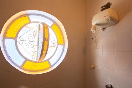 Casa à venda com 220m², 4 quartos e 3 vagas Casa à venda com 220m², 4 quartos e 3 vagasBANHEIRO QUARTO 1