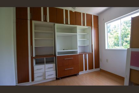 Casa de condomínio à venda com 200m², 4 quartos e 1 vaga Casa de condomínio à venda com 200m², 4 quartos e 1 vagaQuarto 2