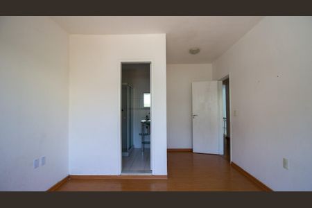 Casa de condomínio à venda com 200m², 4 quartos e 1 vaga Casa de condomínio à venda com 200m², 4 quartos e 1 vagaSuíte 2