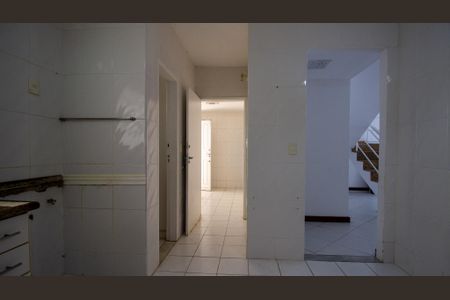 Casa de condomínio à venda com 200m², 4 quartos e 1 vaga Casa de condomínio à venda com 200m², 4 quartos e 1 vagaCozinha
