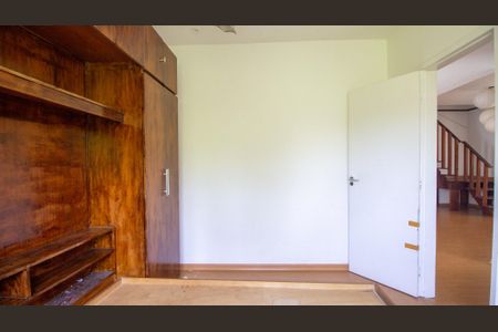 Casa de condomínio à venda com 200m², 4 quartos e 1 vaga Casa de condomínio à venda com 200m², 4 quartos e 1 vagaQuarto 1