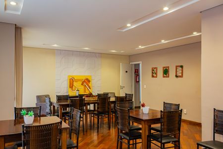 Apartamento à venda com 63m², 2 quartos e 1 vaga Apartamento à venda com 63m², 2 quartos e 1 vagaÁrea comum - Salão de Festas