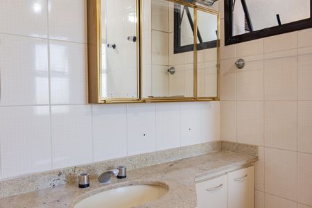 Apartamento à venda com 63m², 2 quartos e 1 vaga Apartamento à venda com 63m², 2 quartos e 1 vagaBanheiro da Suíte