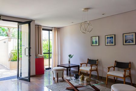 Apartamento à venda com 63m², 2 quartos e 1 vaga Apartamento à venda com 63m², 2 quartos e 1 vagaHall