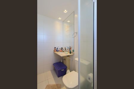 Apartamento à venda com 120m², 3 quartos e 2 vagas Apartamento à venda com 120m², 3 quartos e 2 vagasBanheiro da Suíte 1
