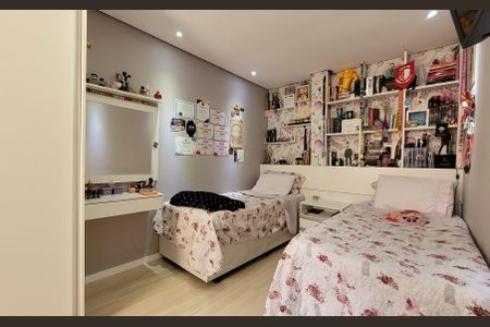 Casa à venda com 180m², 2 quartos e 3 vagas Casa à venda com 180m², 2 quartos e 3 vagasQuarto 2