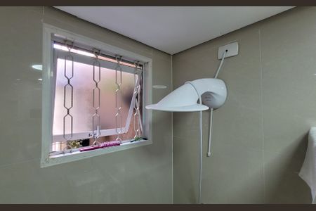 Casa à venda com 180m², 2 quartos e 3 vagas Casa à venda com 180m², 2 quartos e 3 vagasBanheiro