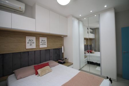 Apartamento à venda com 77m², 2 quartos e 1 vagaQuarto 2 - Armários