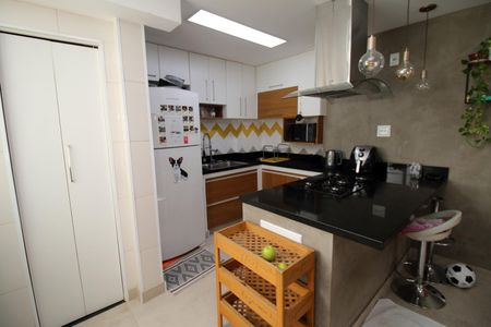 Apartamento à venda com 77m², 2 quartos e 1 vagaCozinha