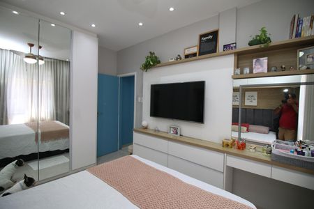 Apartamento à venda com 77m², 2 quartos e 1 vagaQuarto 2 - Armários