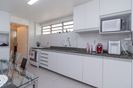 Apartamento à venda com 123m², 3 quartos e 1 vaga Apartamento à venda com 123m², 3 quartos e 1 vagaCozinha