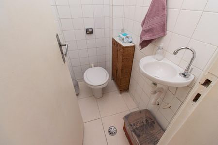 Apartamento à venda com 123m², 3 quartos e 1 vaga Apartamento à venda com 123m², 3 quartos e 1 vagaBanheiro de Serviço