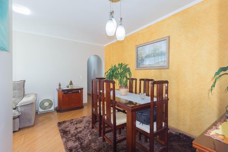 Apartamento à venda com 66m², 2 quartos e 1 vagaSala