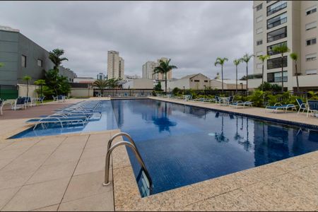 Apartamento à venda com 94m², 2 quartos e 2 vagas Apartamento à venda com 94m², 2 quartos e 2 vagasÁrea comum - Piscina