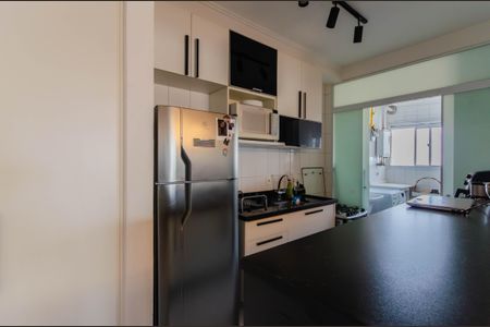 Apartamento à venda com 94m², 2 quartos e 2 vagas Apartamento à venda com 94m², 2 quartos e 2 vagasCozinha