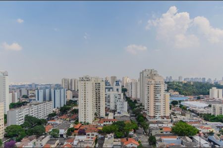 Apartamento à venda com 94m², 2 quartos e 2 vagas Apartamento à venda com 94m², 2 quartos e 2 vagasVista do Quarto