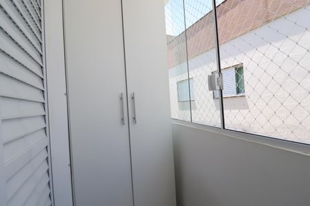 Apartamento à venda com 110m², 2 quartos e 2 vagasVaranda Quarto 1