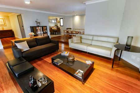 Apartamento à venda com 237m², 3 quartos e 3 vagas Apartamento à venda com 237m², 3 quartos e 3 vagasSala 1