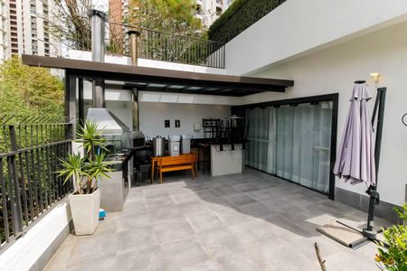 Apartamento à venda com 237m², 3 quartos e 3 vagas Apartamento à venda com 237m², 3 quartos e 3 vagasÁrea comum - Churrasqueira