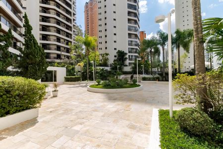 Apartamento à venda com 237m², 3 quartos e 3 vagas Apartamento à venda com 237m², 3 quartos e 3 vagasÁrea comum