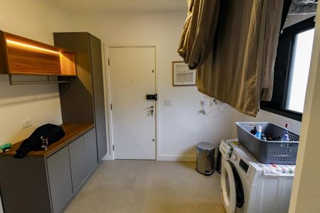 Apartamento à venda com 237m², 3 quartos e 3 vagas Apartamento à venda com 237m², 3 quartos e 3 vagasÁrea de Serviço