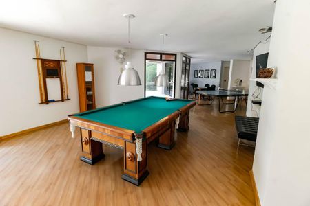 Apartamento à venda com 237m², 3 quartos e 3 vagas Apartamento à venda com 237m², 3 quartos e 3 vagasSala de Jogos